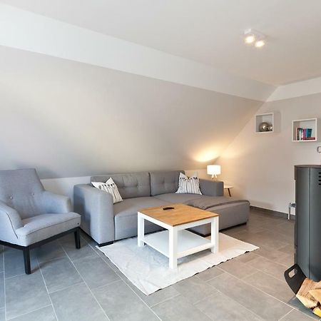 Apartment Unter Den Kiefern Robel Bagian luar foto