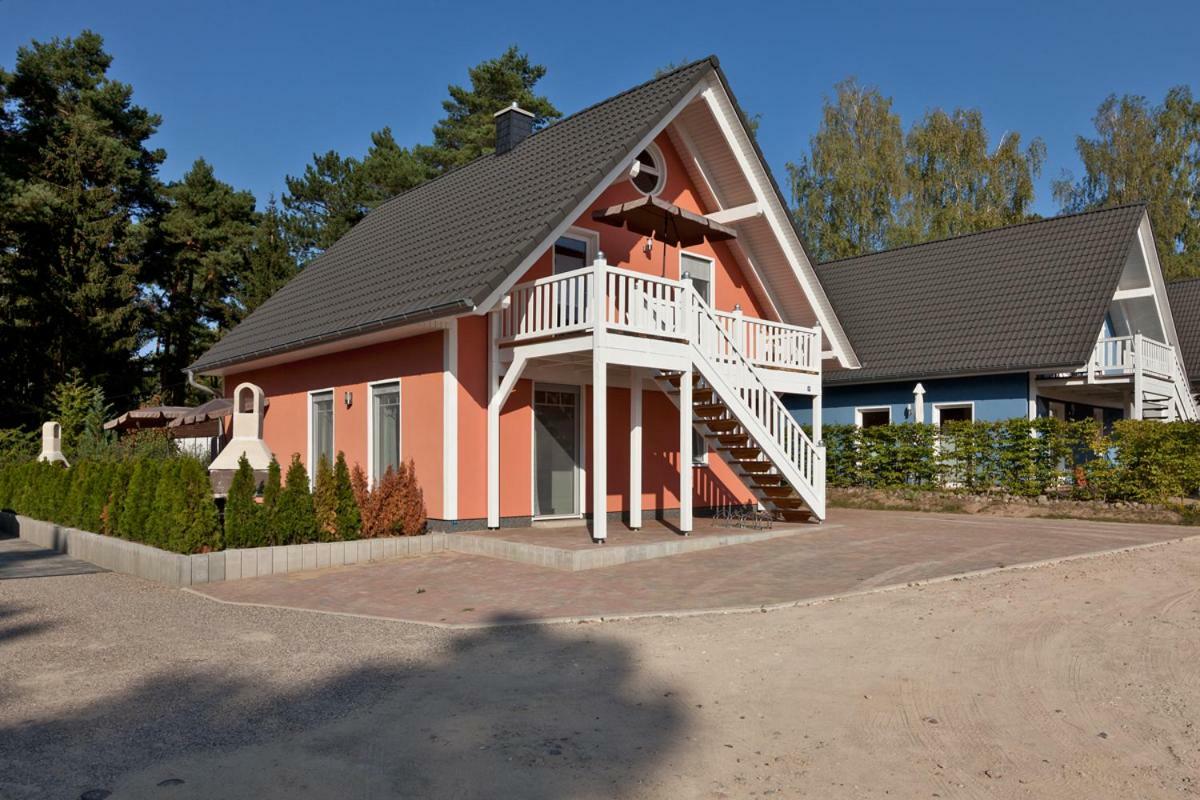 Apartment Unter Den Kiefern Robel Bagian luar foto