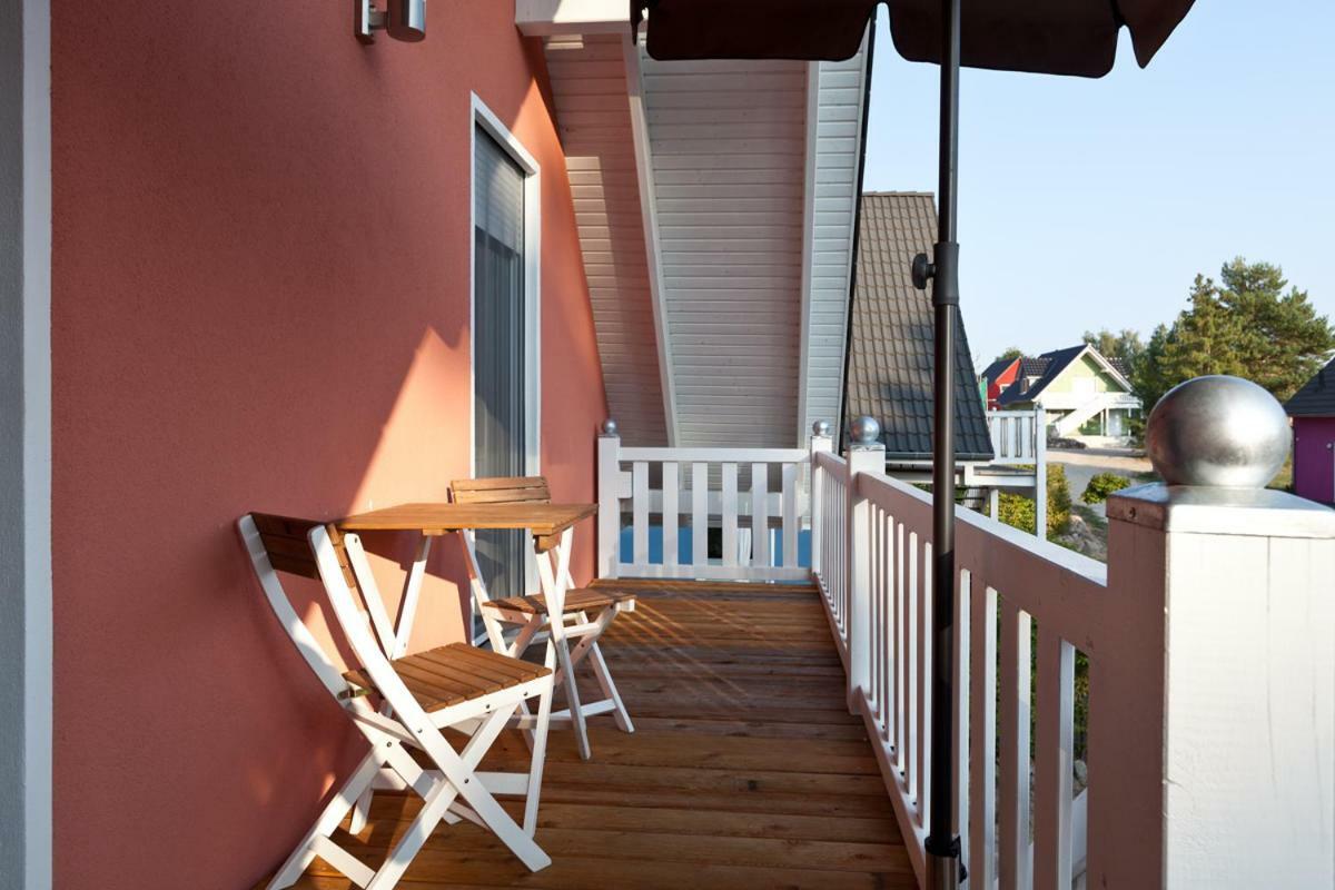 Apartment Unter Den Kiefern Robel Bagian luar foto