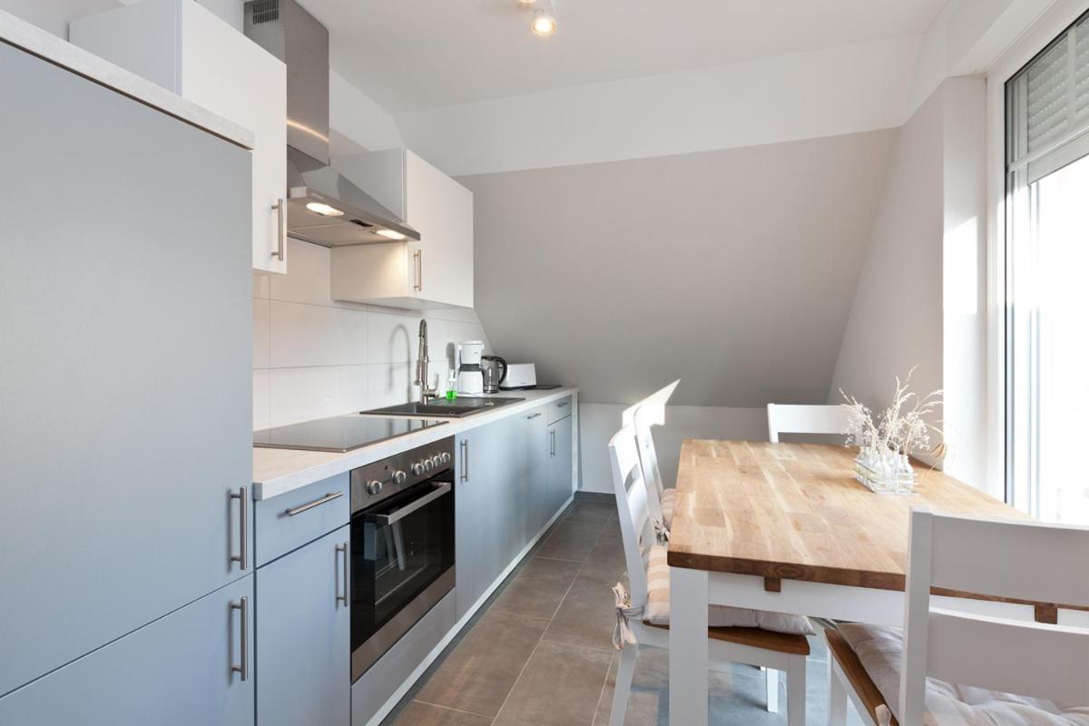 Apartment Unter Den Kiefern Robel Bagian luar foto